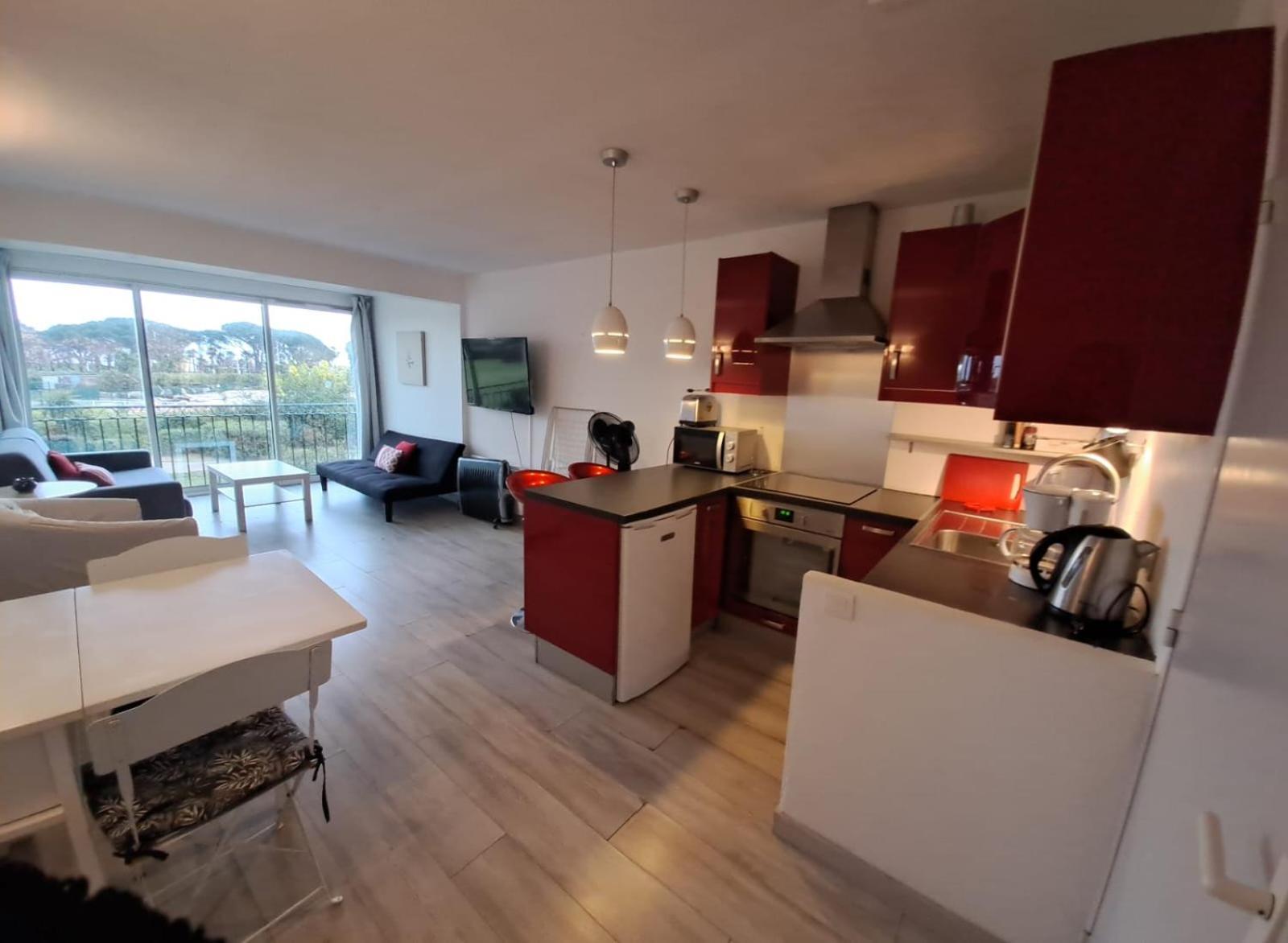 Gasyan - Golfe De St-Tropez - Appartement Aves Acces Plage Dans Residence Avec Piscine กาสแซ็ง ภายนอก รูปภาพ